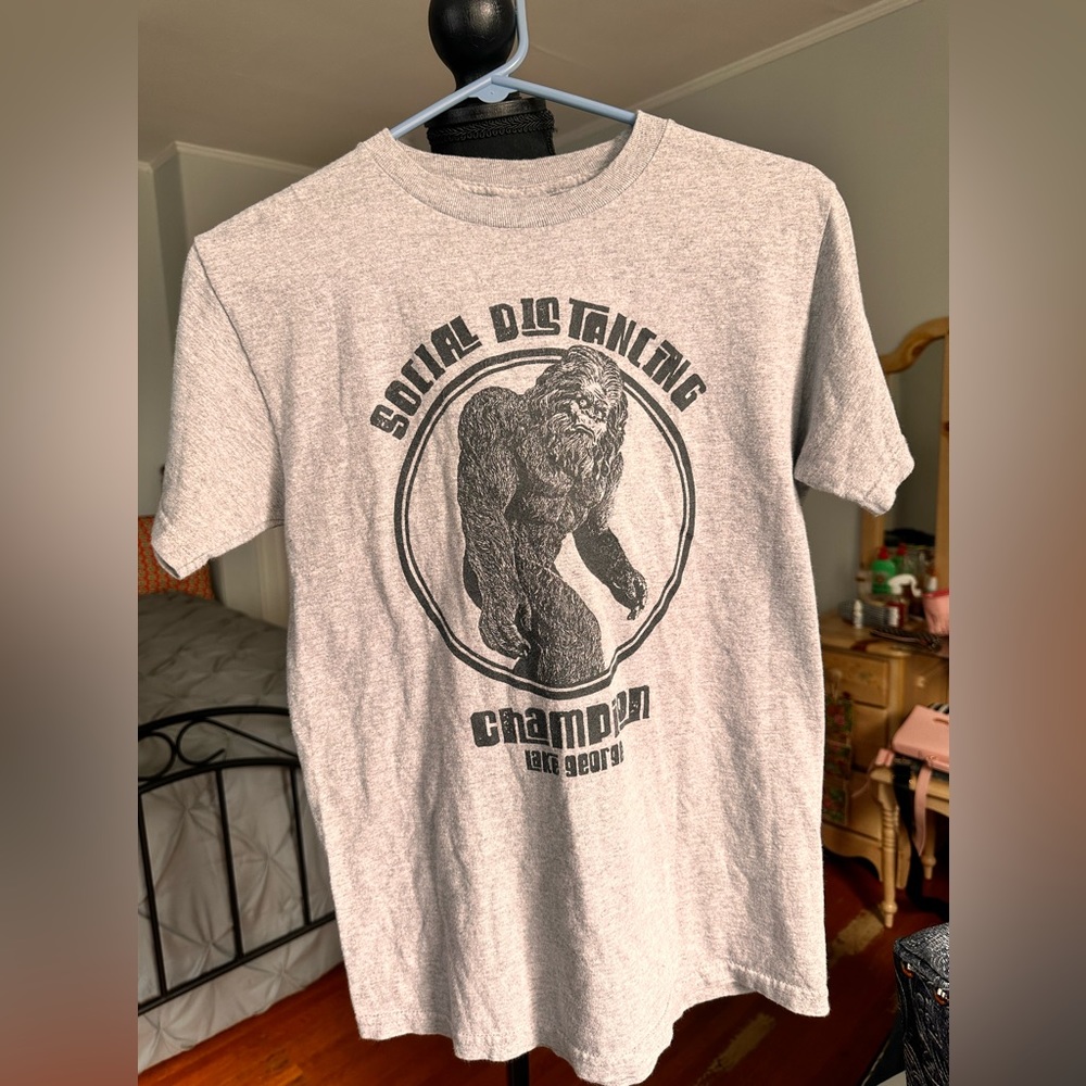Social Distant Sasquatch-Bigfoot T-shirt Size Small Gray